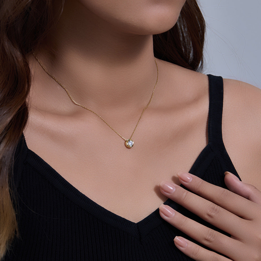 Whispering Hollow Kiss Necklace