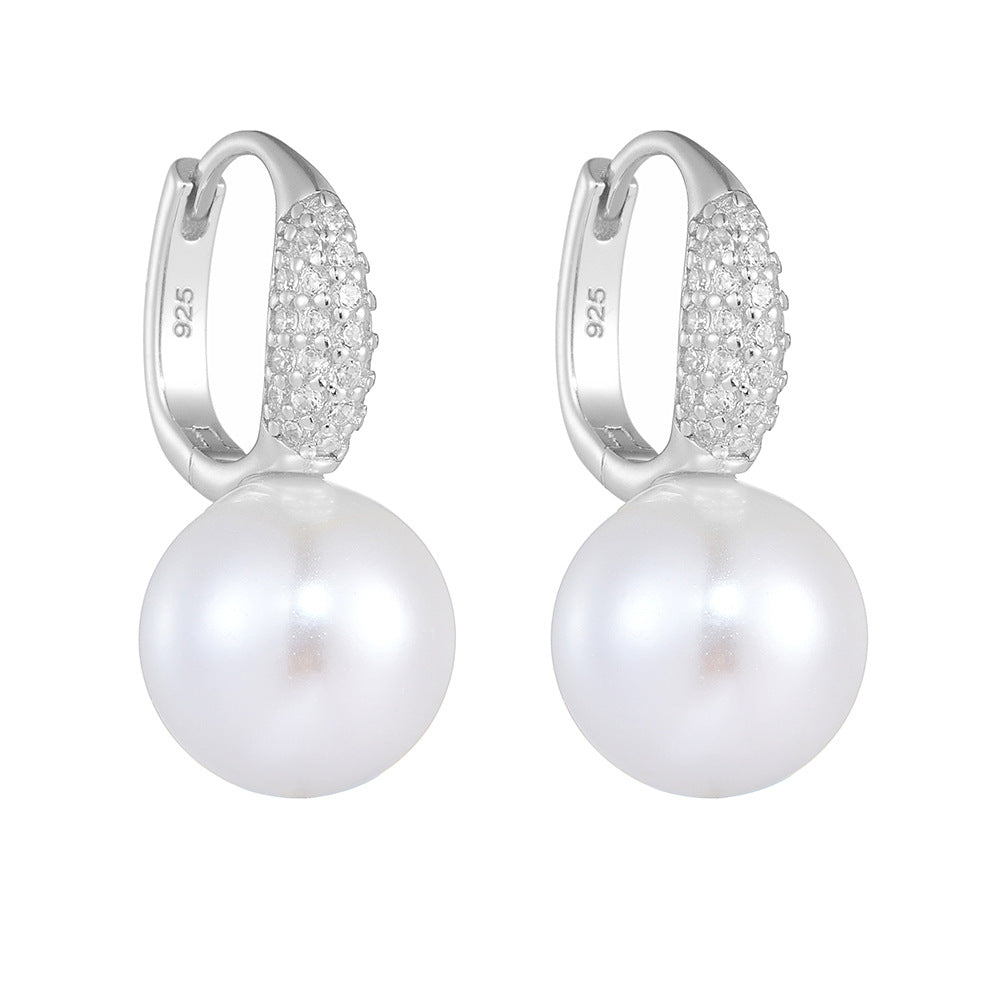 Amélie’s PearlLuxe Earrings