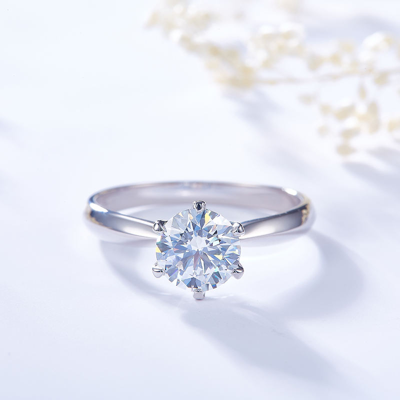 Evelina Solitaire Ring