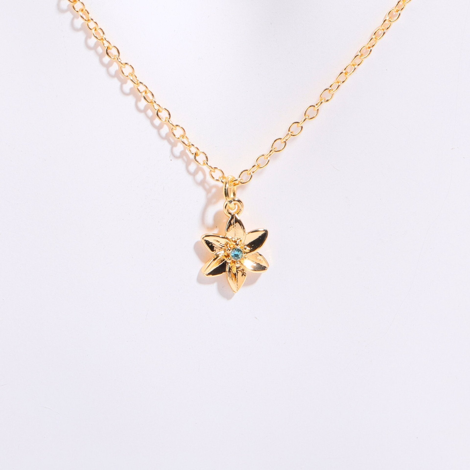 Mama's Bloom Birthstone Necklace