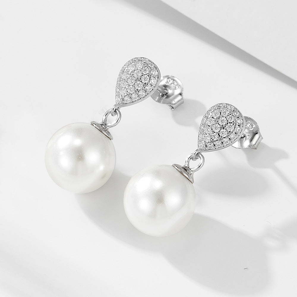 Lila’s DewdropPearl Earrings