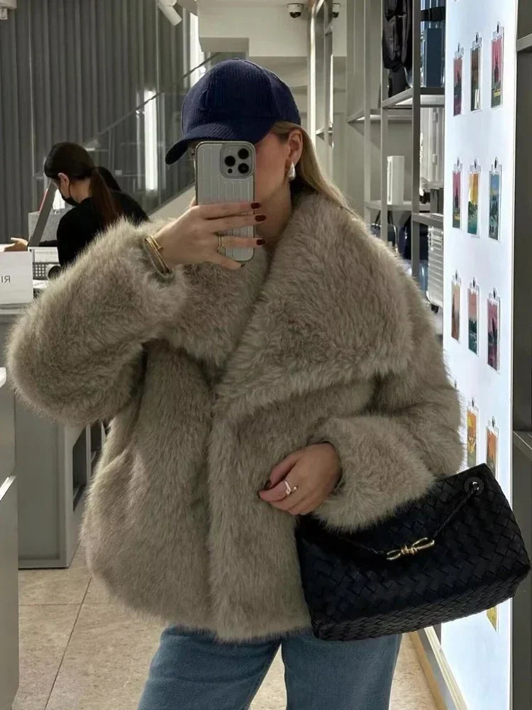 Lynelle™ | Louna