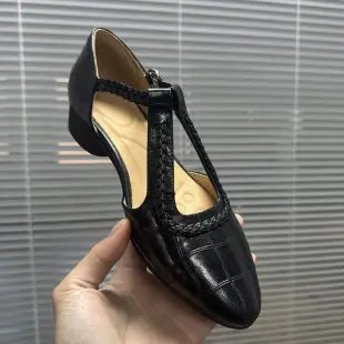 Lynelle™ | Bevora T-Strap Sandalet